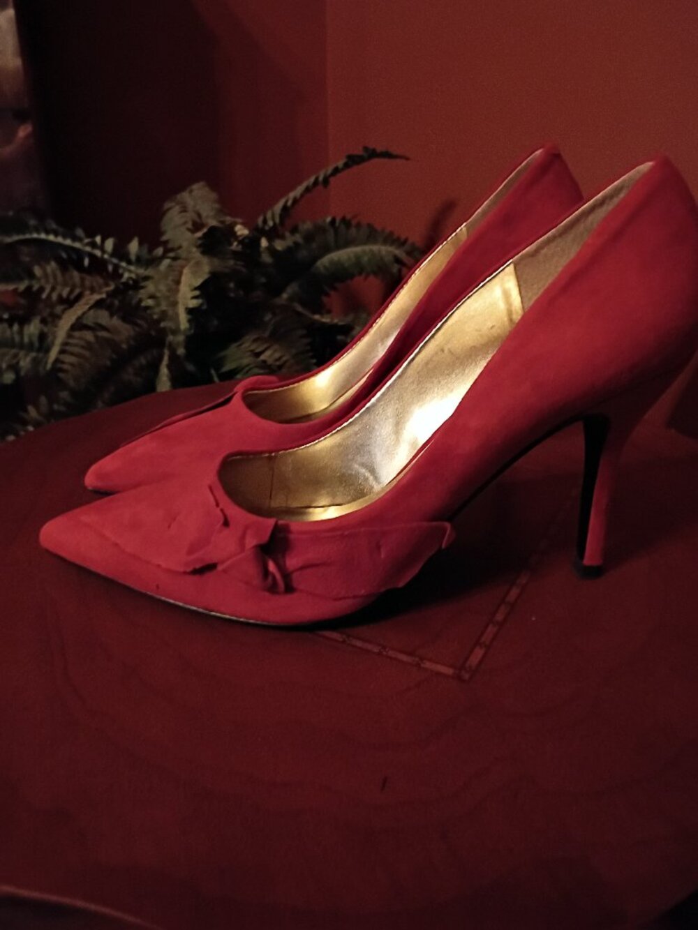 Nine West Red Suede Court Shoe size 7M